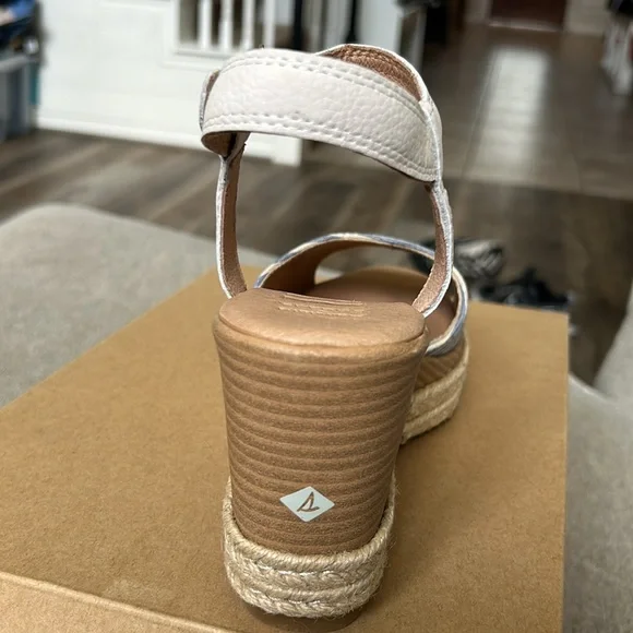 NIB women’s Sperry nine - Picture 3 of 5